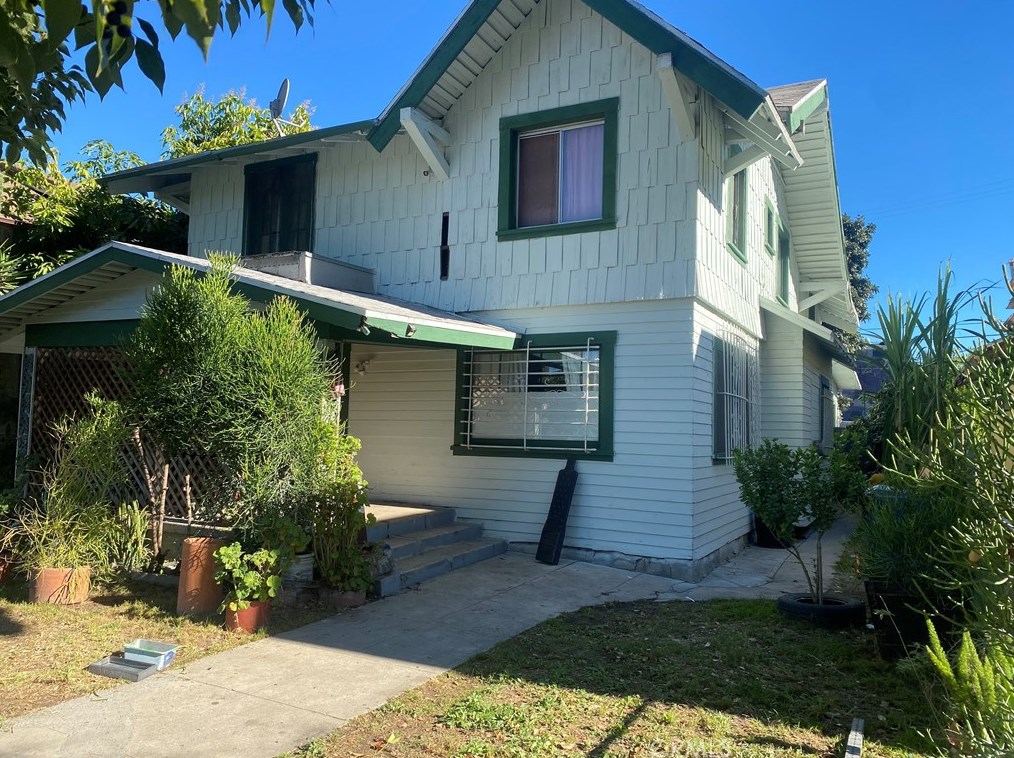 108 Dillon St, Los Angeles, CA 90026-4618