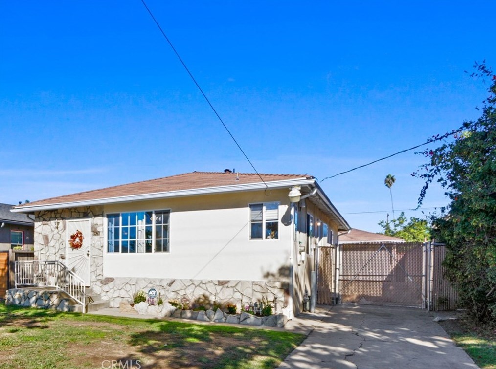 3241 W 109th St, Inglewood, CA 90303