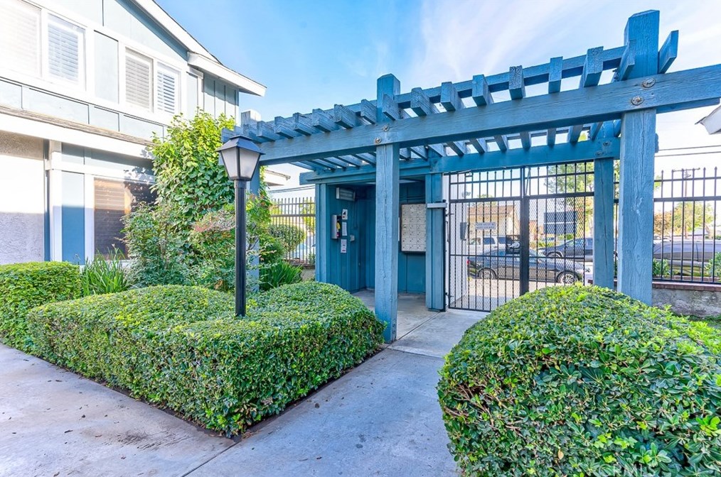 8901 Serapis Ave #14, Downey, CA 90240