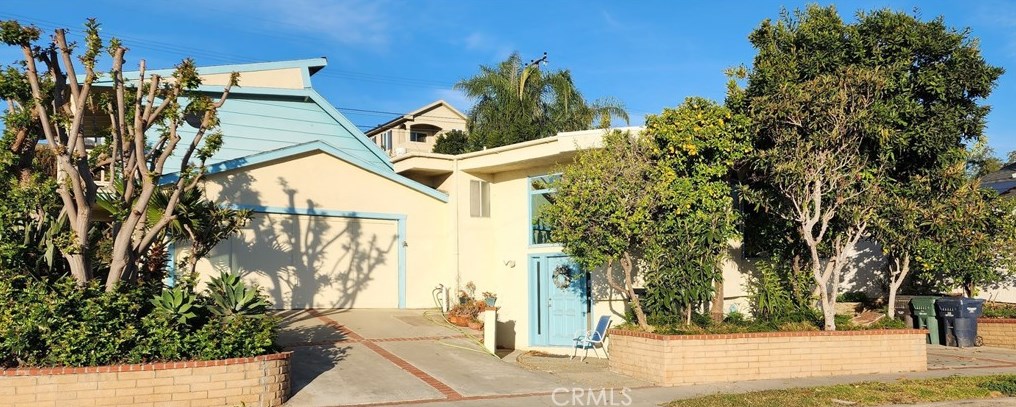 19361 Newhaven Ln, Huntington Beach, CA 92646-2113