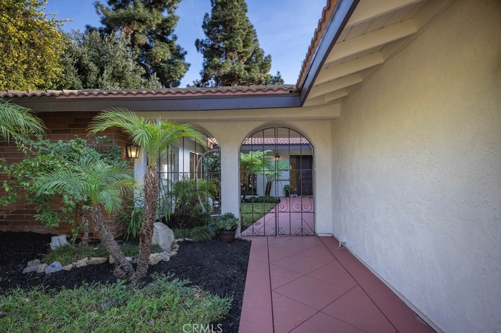 1670 Avenida Verde, San Dimas, CA 91773