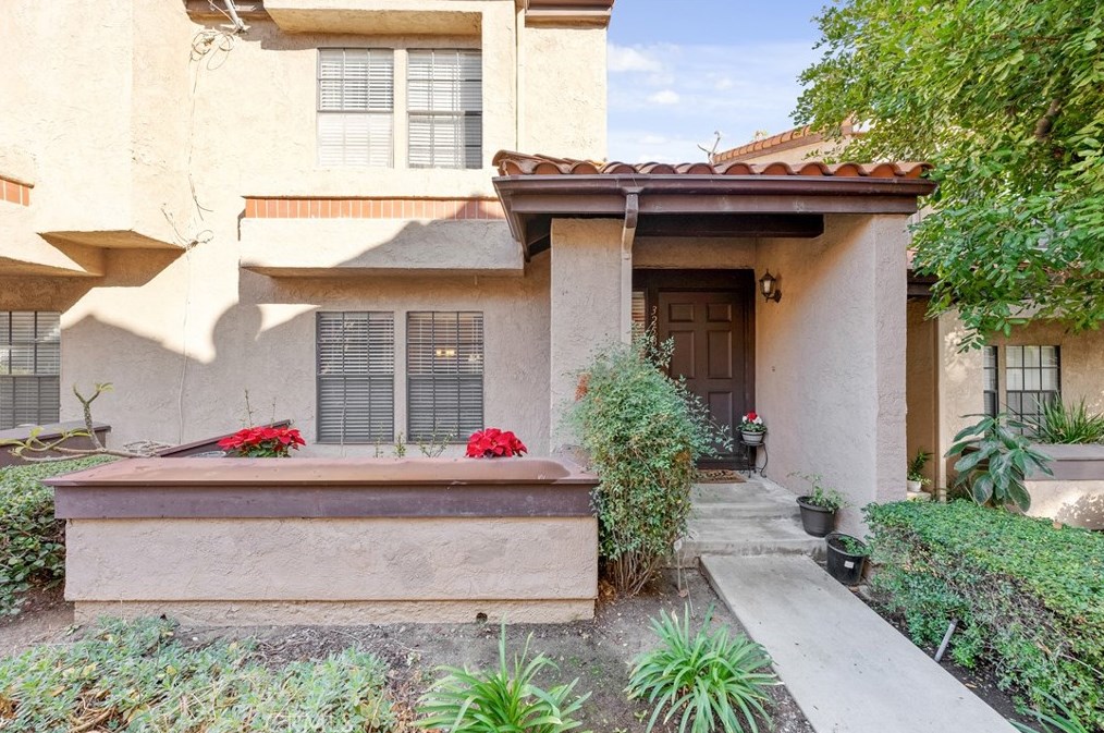 325 E Chapman Ave #b, Placentia, CA 92870