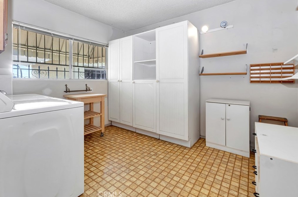 228 Floral Dr, Monterey Park CA  91754-6435 exterior