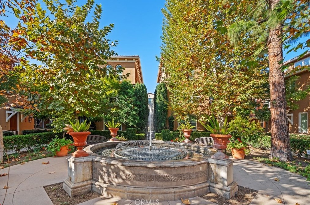 2481 Wagner St, Pasadena CA 91107-2563 exterior