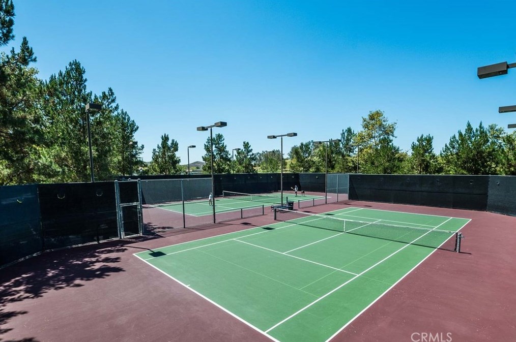 106 Symphony, Irvine CA  92603-0689 exterior