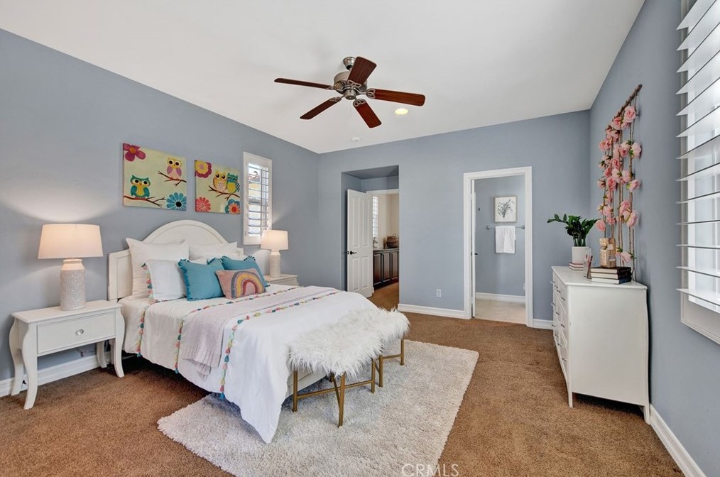 106 Symphony, Irvine CA  92603-0689 exterior