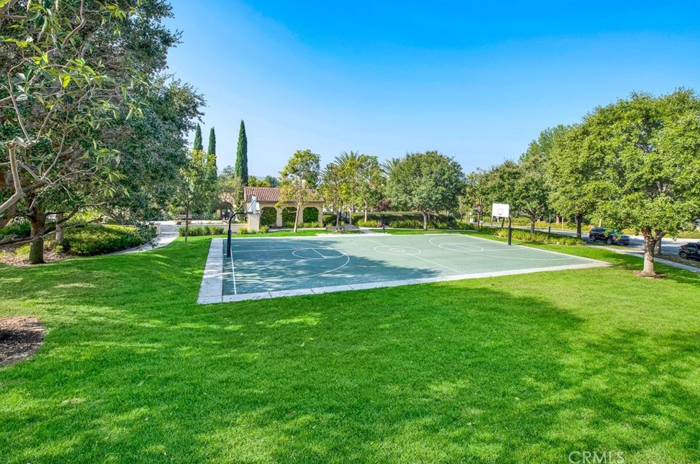 106 Symphony, Irvine CA  92603-0689 exterior