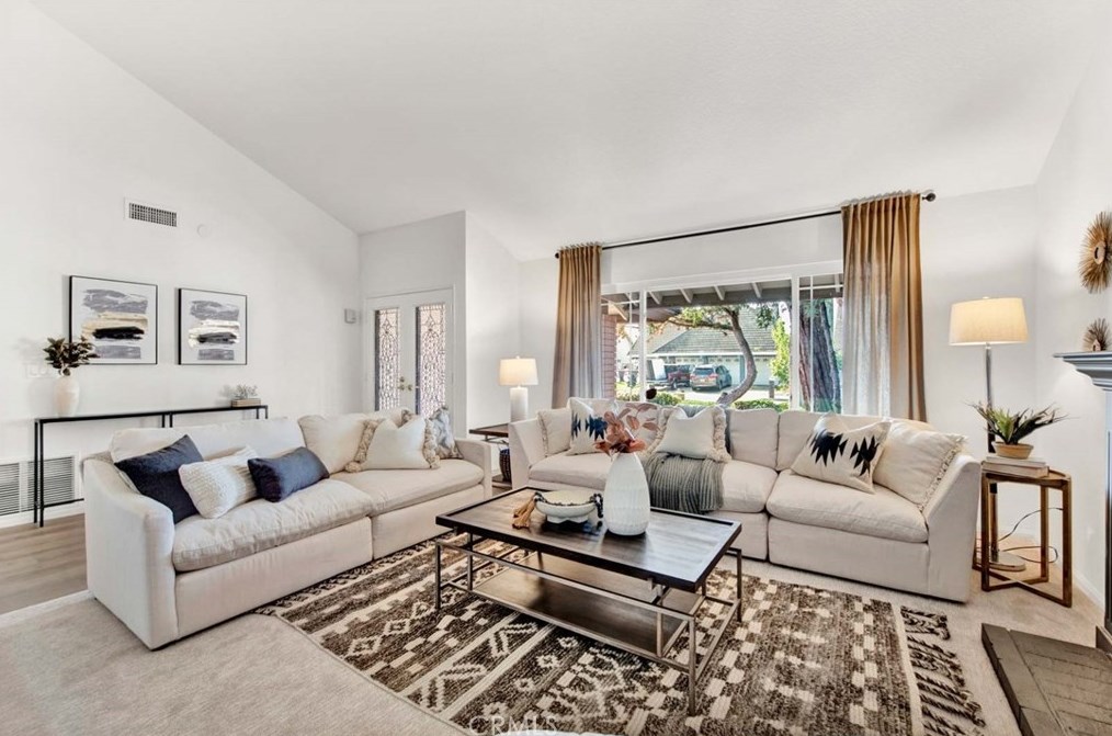 2231 Apple Tree Dr, Tustin, CA 92780-7106