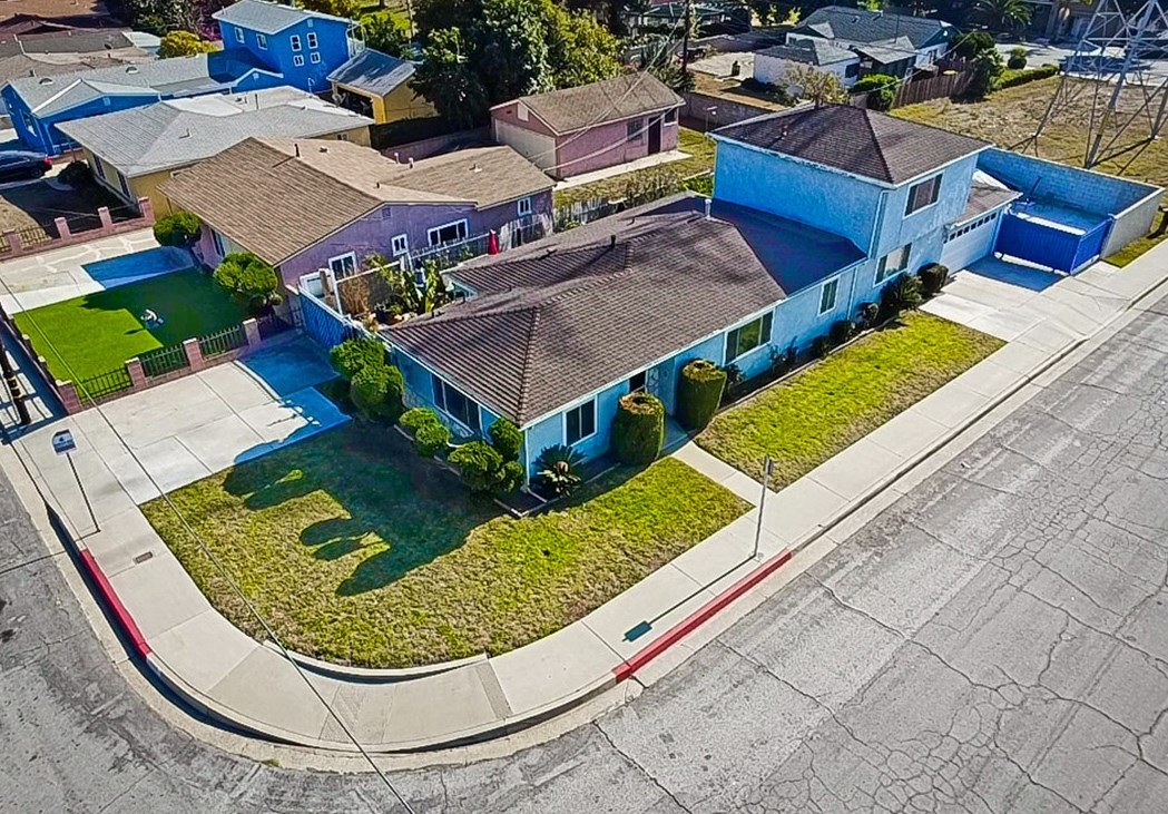 1058 125th St, Los Angeles, CA 90044-1002