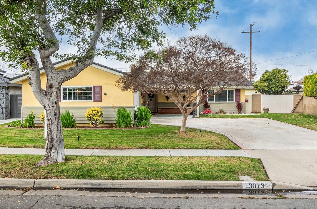 3073 W Teranimar Dr, Anaheim, CA 92804