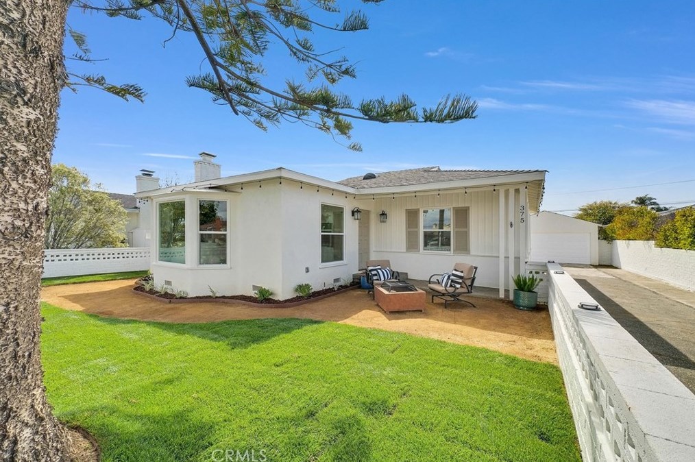 375 19th St, Costa Mesa CA  92627-2349 exterior