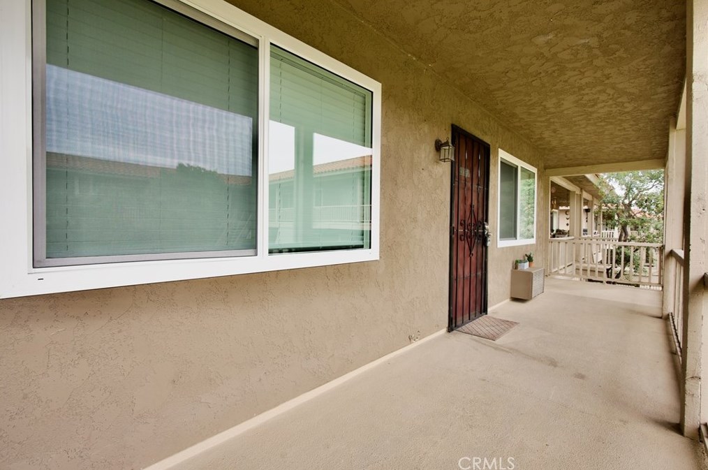 611 S La Veta Park Cir #221, Orange, CA 92868