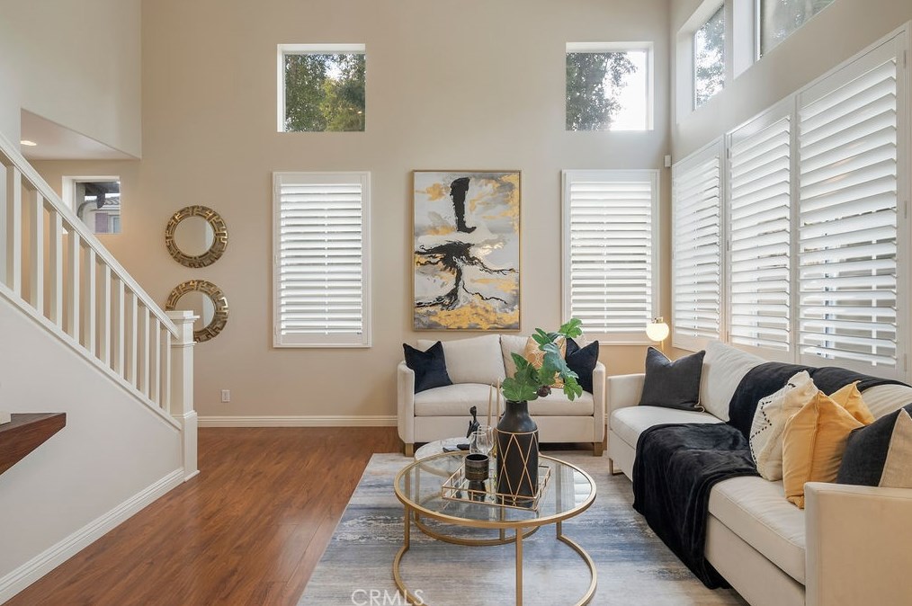 1 Del Sonterra, Irvine CA  92606-8861 exterior