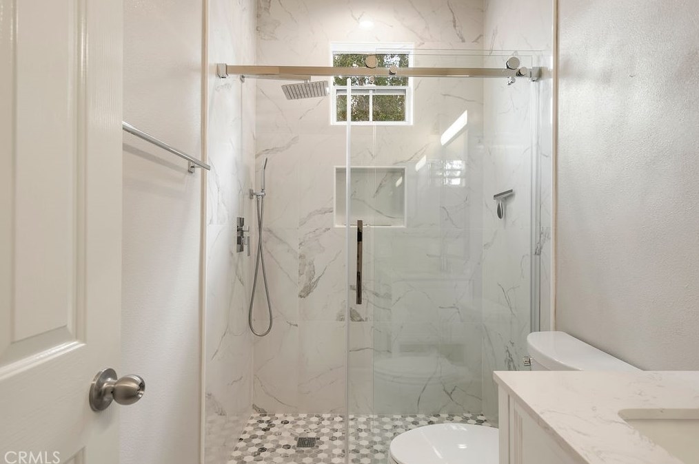 1 Del Sonterra, Irvine CA  92606-8861 exterior