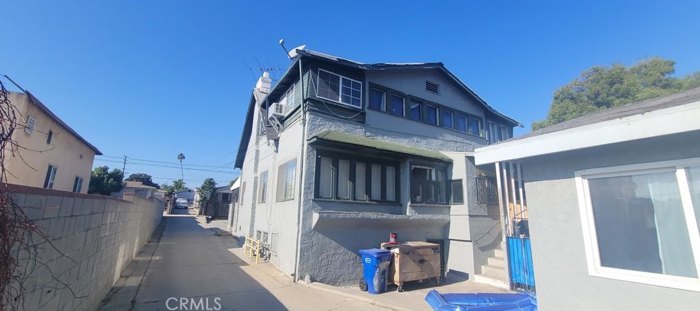 450 Sydney Dr, Los Angeles, CA 90022-1523