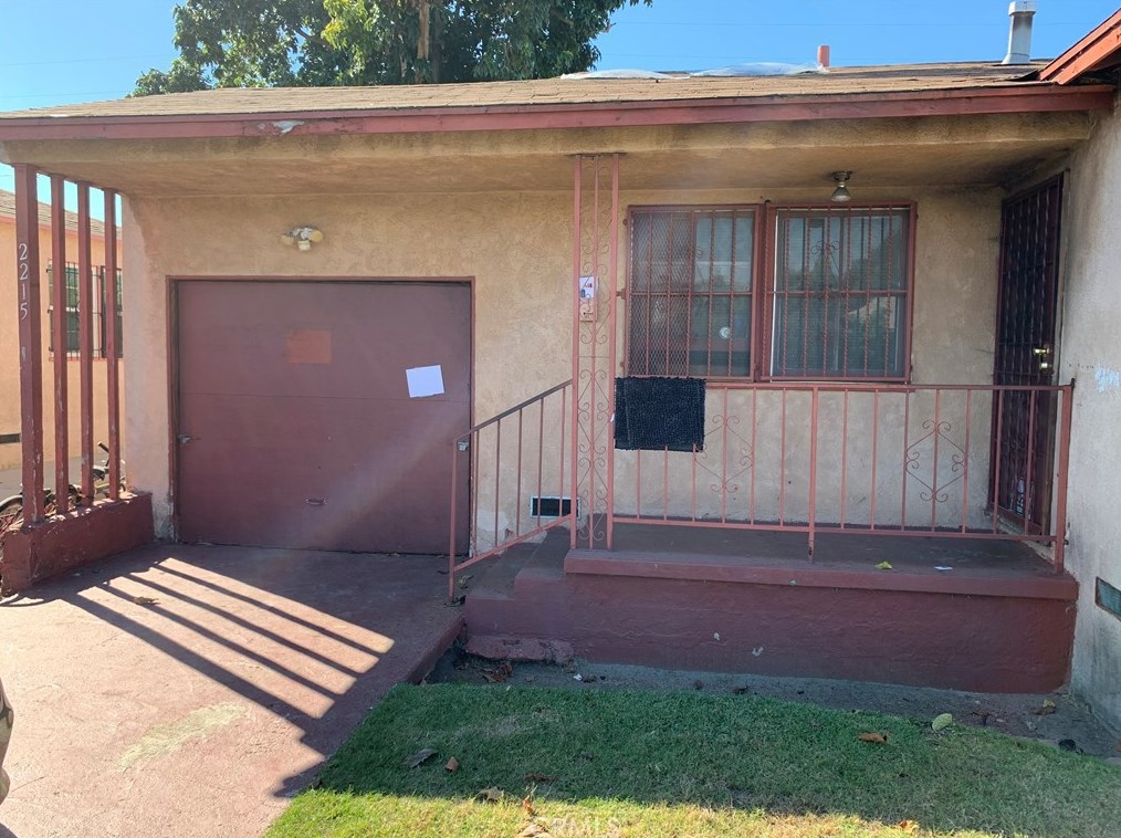 2215 N Paulsen Ave, Compton, CA 90222