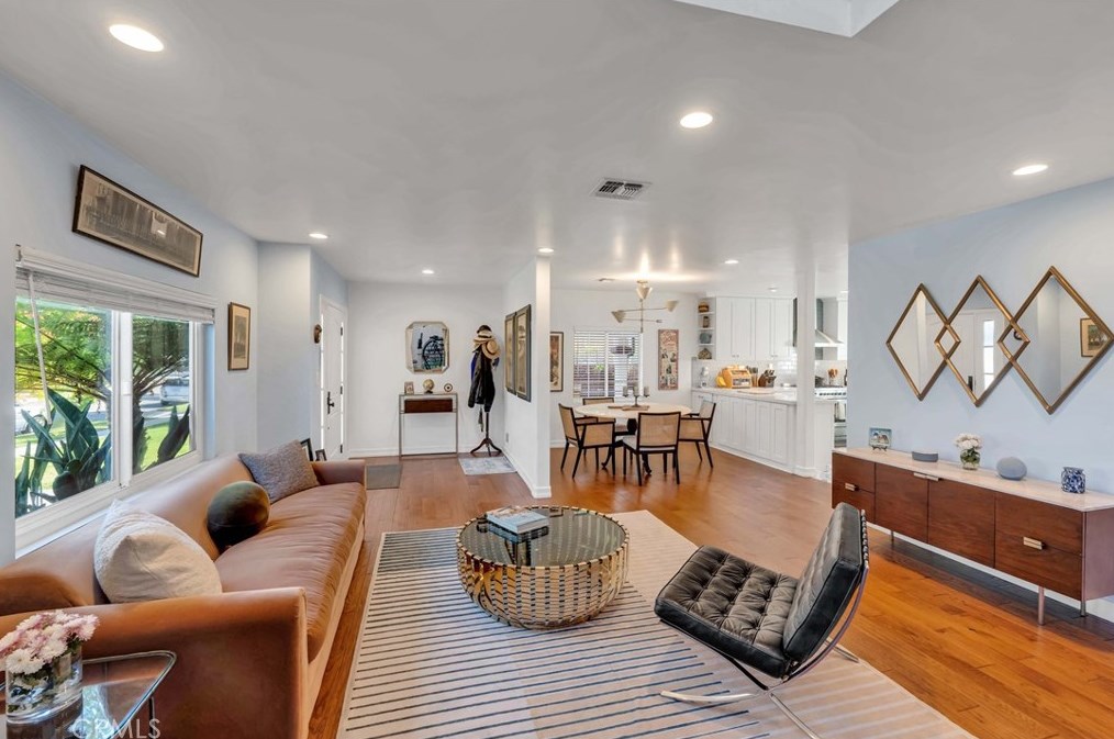329 S Virginia Ave, Burbank, CA 91506