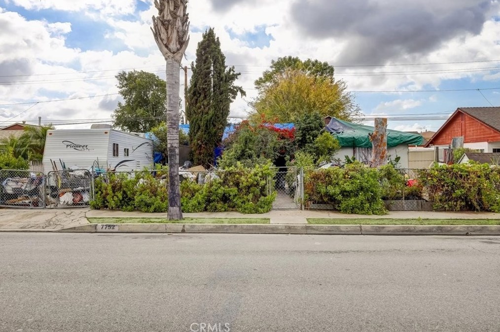 7752 Santa Gertrudes Ave, Stanton, CA 90680