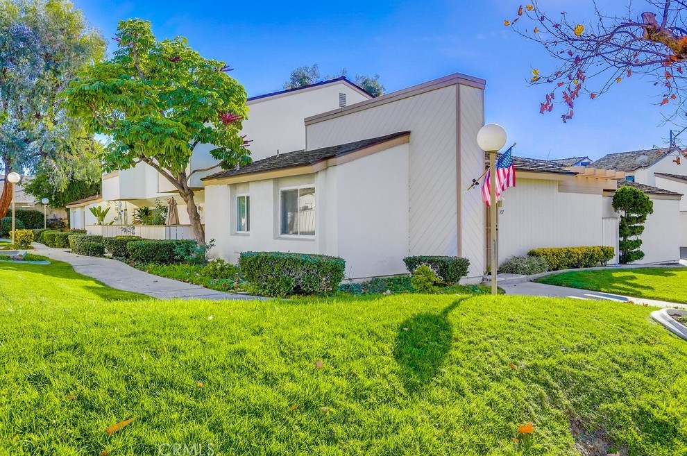 357 Glen Ct, Brea, CA 92821-3654