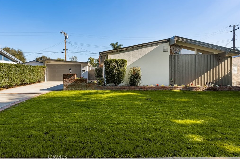 224 Mission Dr, Fullerton, CA 92831
