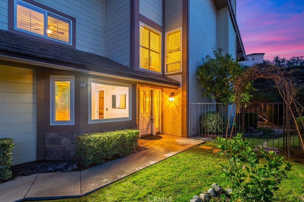 6032 E Silverspur Trail, Anaheim, CA 92807
