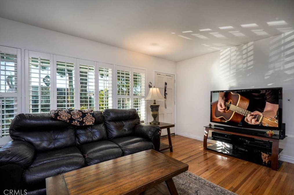 5138 Premiere Ave, Lakewood, CA 90712