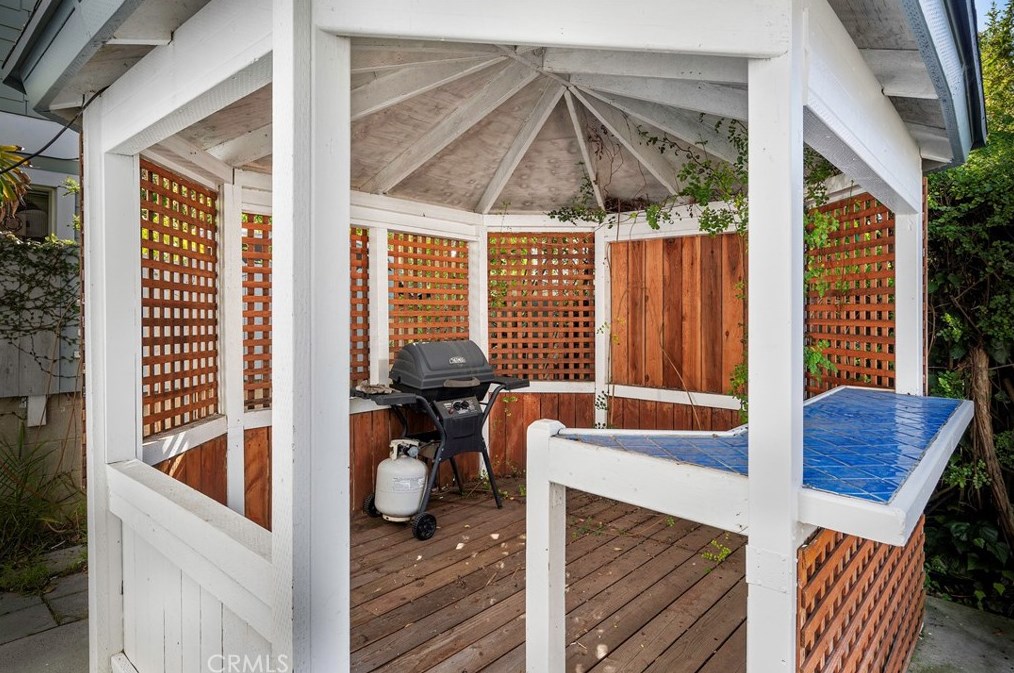 4205 Madison Ave, Los Angeles CA  90232-3223 exterior