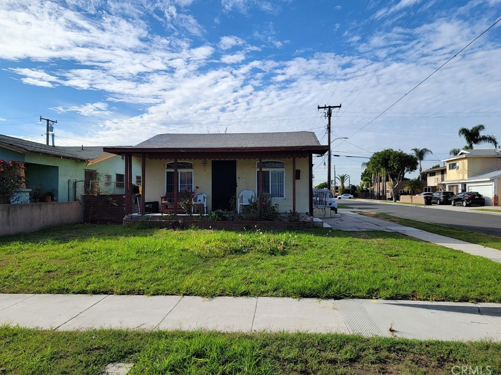 6303 Casitas Ave, Bell, CA 90201