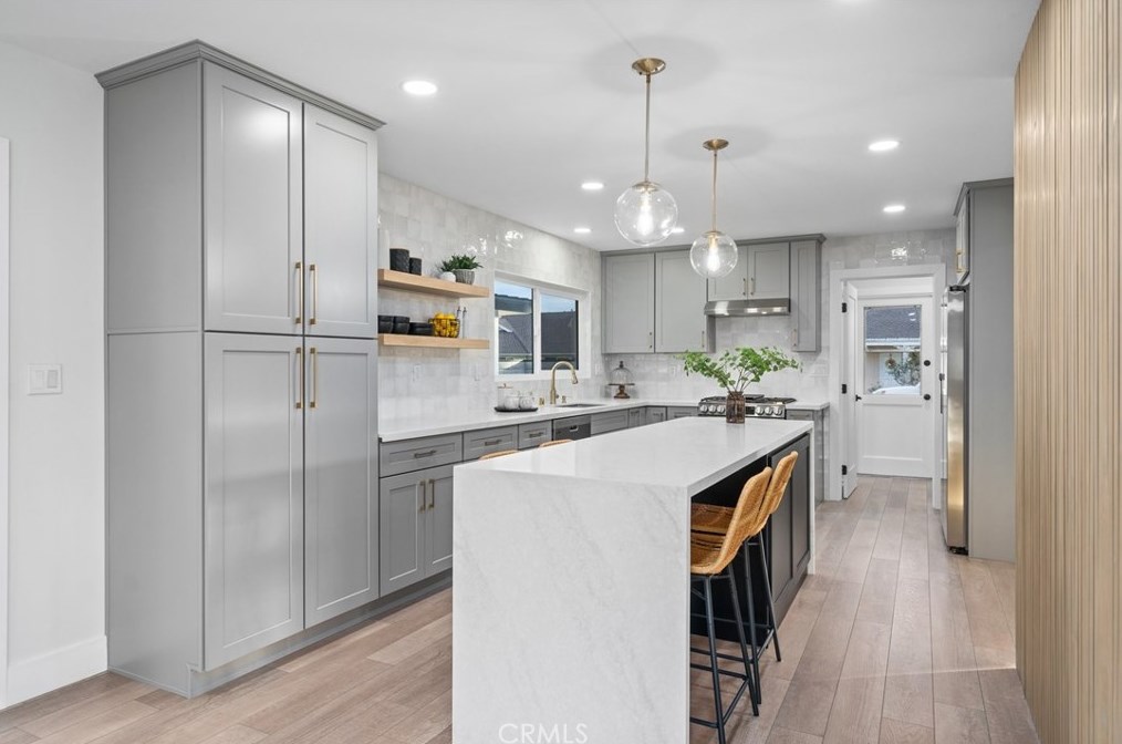 13692 Rosalind Dr, Tustin CA  92780-1925 exterior