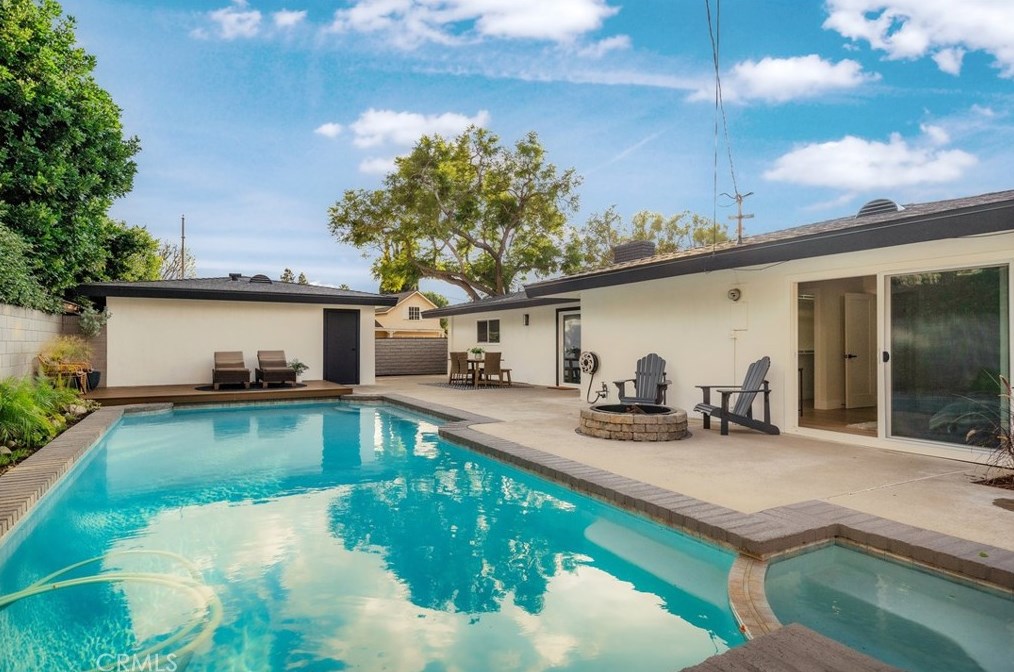 13692 Rosalind Dr, Tustin CA  92780-1925 exterior