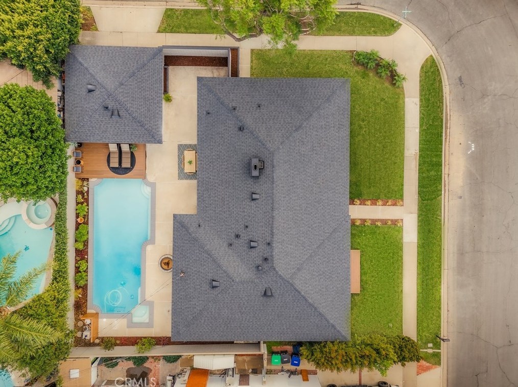13692 Rosalind Dr, Tustin CA  92780-1925 exterior