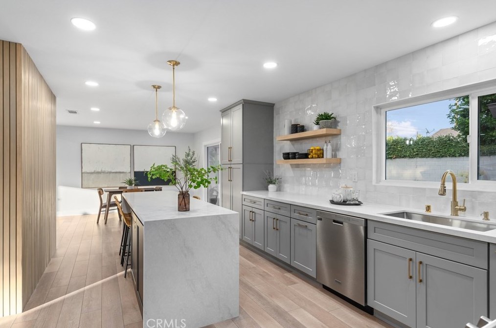 13692 Rosalind Dr, Tustin CA  92780-1925 exterior