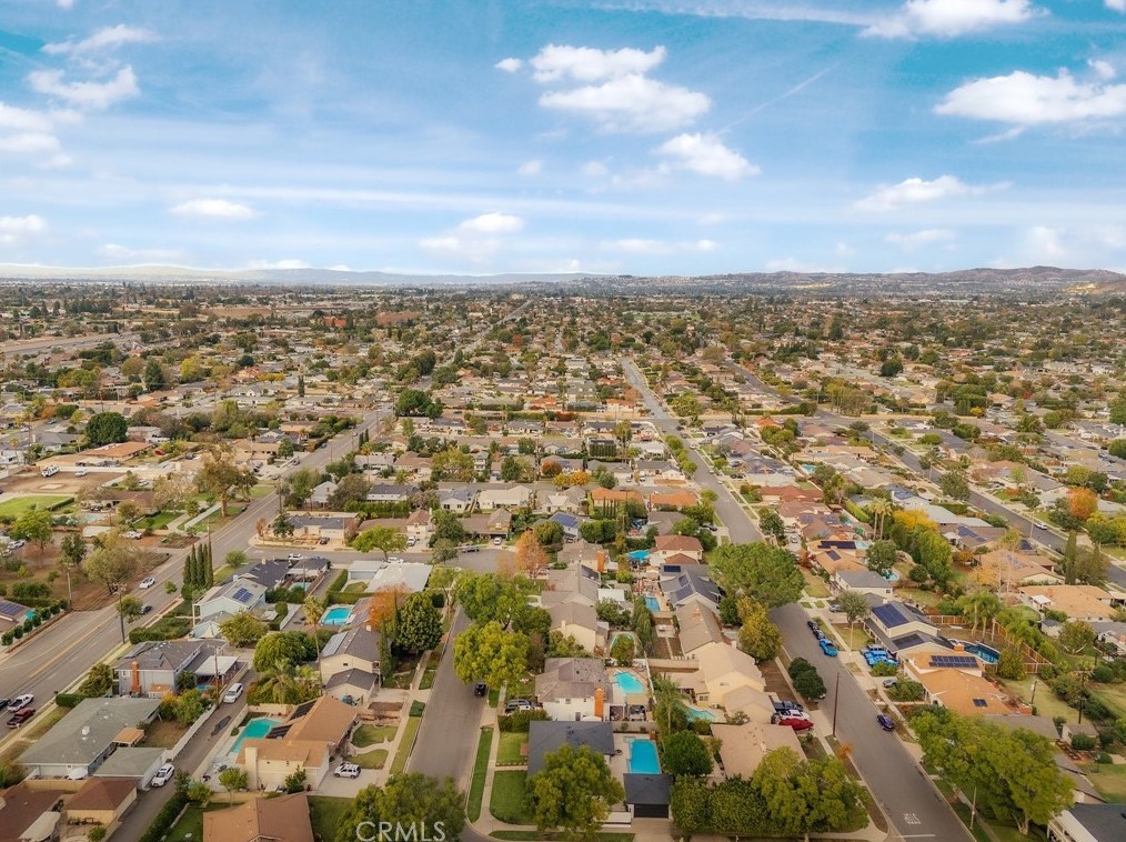 13692 Rosalind Dr, Tustin CA  92780-1925 exterior