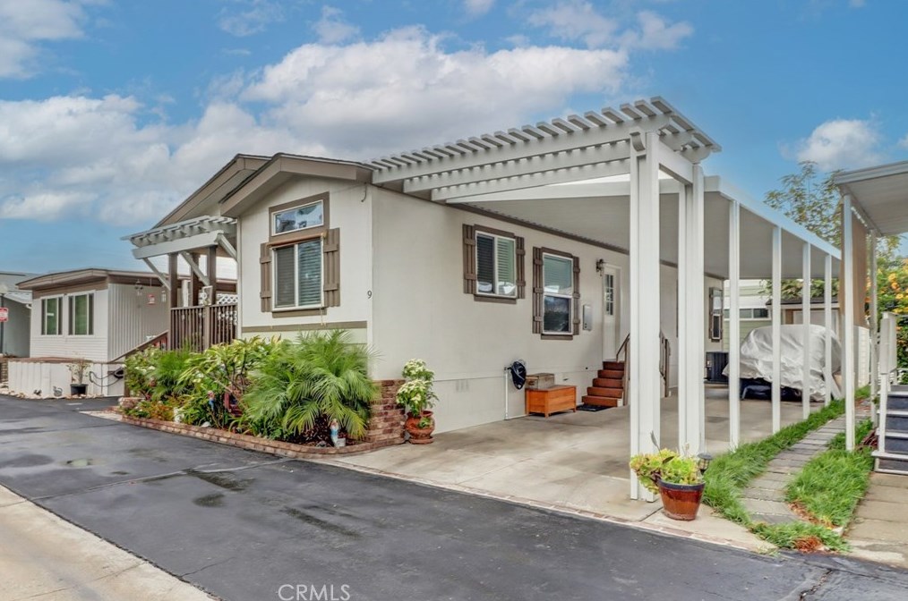10745 Victoria #9, Whittier, CA 90606