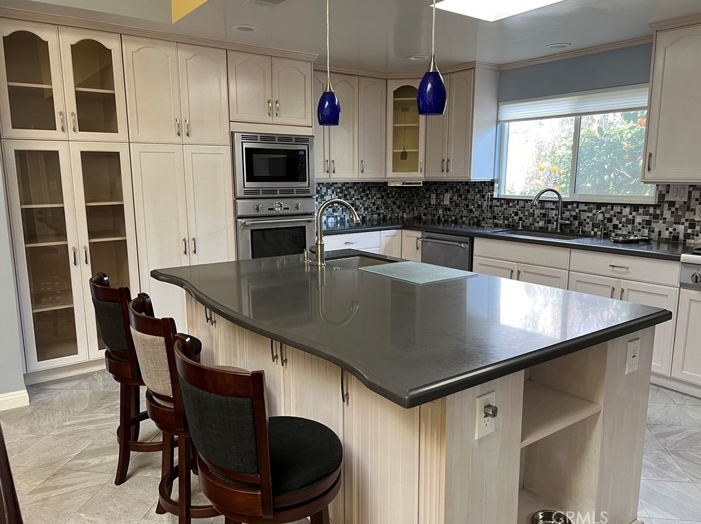 1704 Crestview Ave, Seal Beach, CA 90740