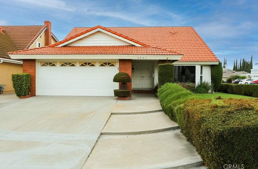 8061 Woodglen Cir, Buena Park, CA 90623-2144