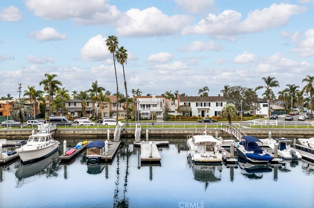 249 Bay Shore Ave, Long Beach, CA 90803-3540