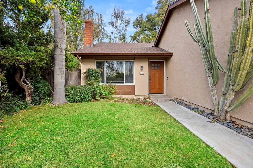 1925 N Canyon Cir, Anaheim, CA 92807