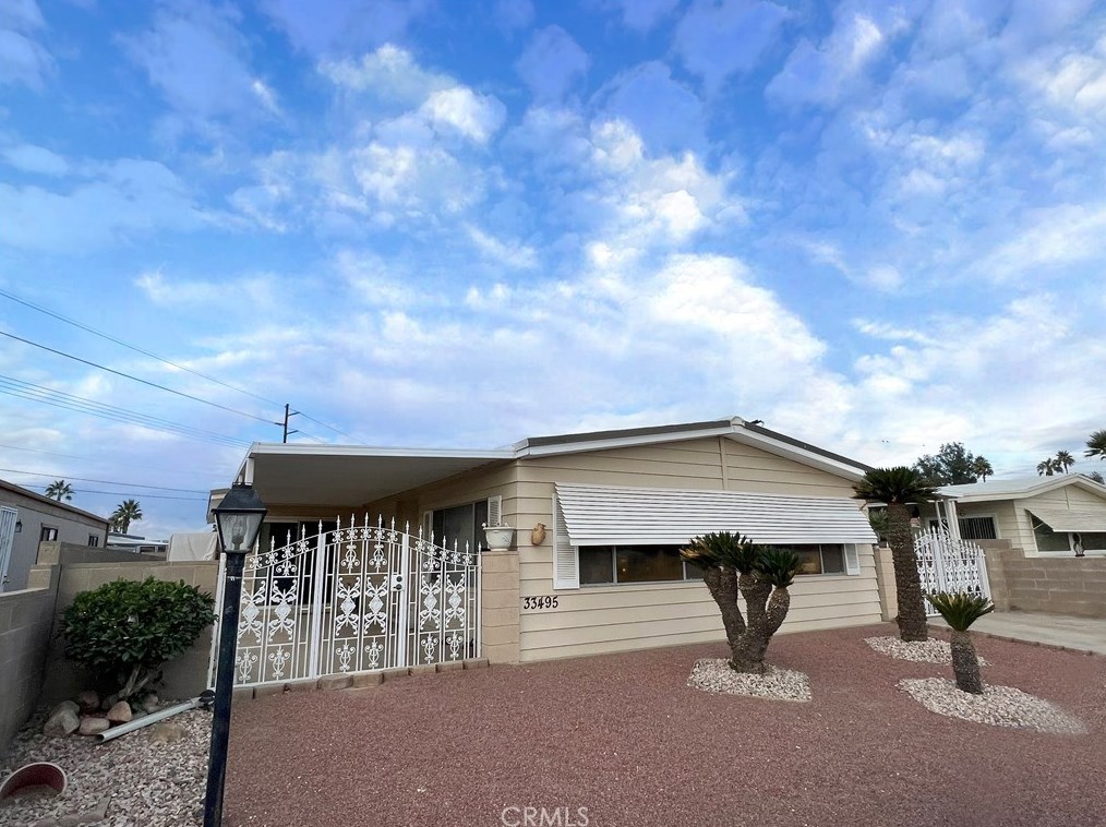 33495 Barcelona Dr, Thousand Palms, CA 92276