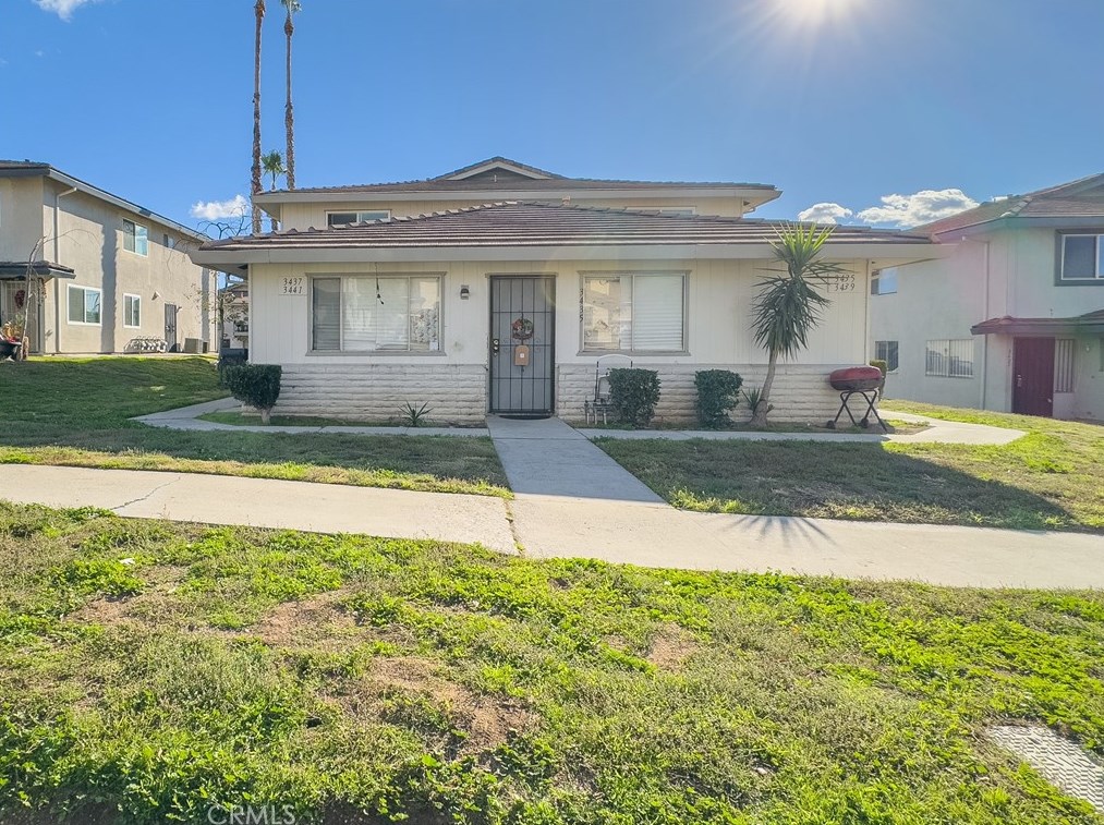 3441 20th St, Highland, CA 92346