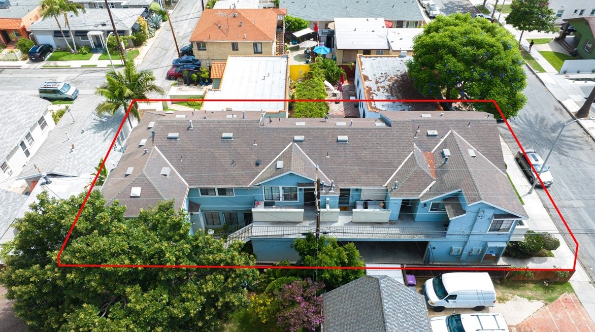 3901 11th St, Long Beach, CA 90804-4117