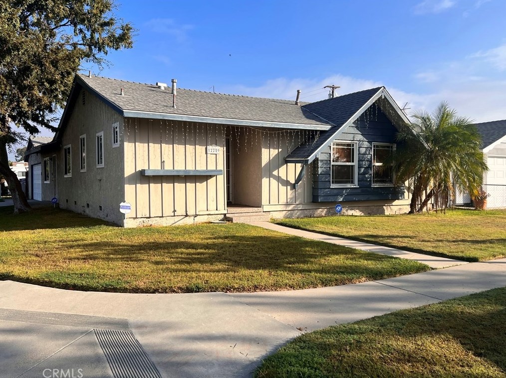 12259 Centralia St, Lakewood, CA 90715