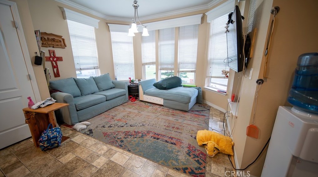 5 Ash Via, Anaheim CA  92801-1022 exterior