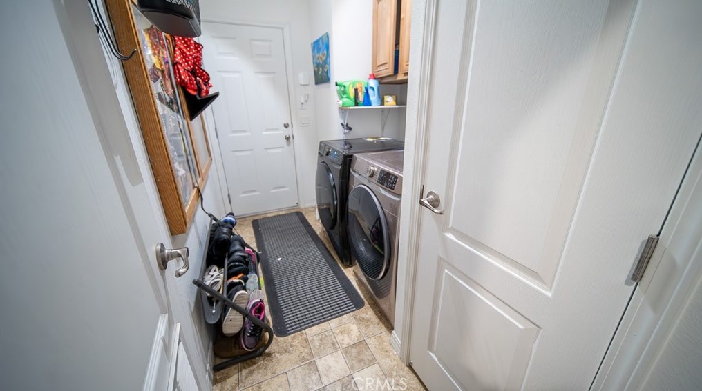 5 Ash Via, Anaheim CA  92801-1022 exterior