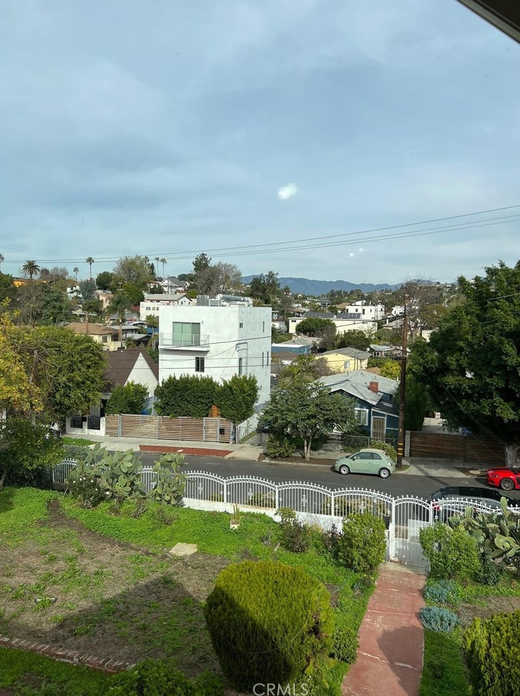 2614 Kent St, Los Angeles CA  90026-3806 exterior