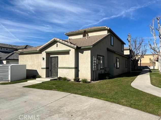 12924 Merlot Dr, Bakersfield, CA 93314