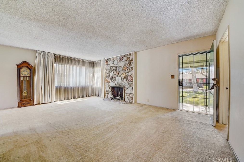 901 E Buffalo Ave, Santa Ana, CA 92706