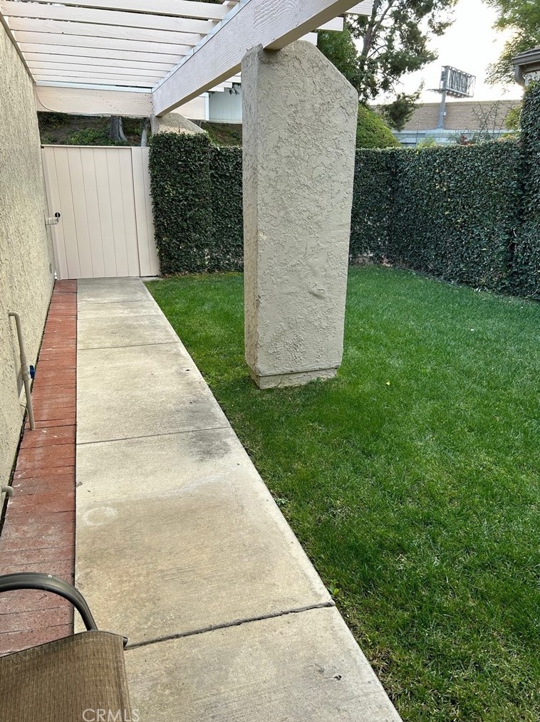 2805 Gingerwood Cir, Fullerton CA  92835-2343 exterior