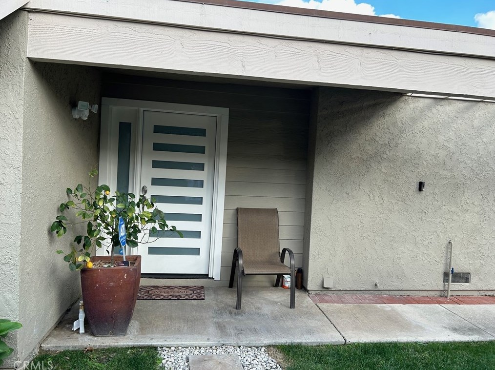 2805 Gingerwood Cir, Fullerton CA  92835-2343 exterior