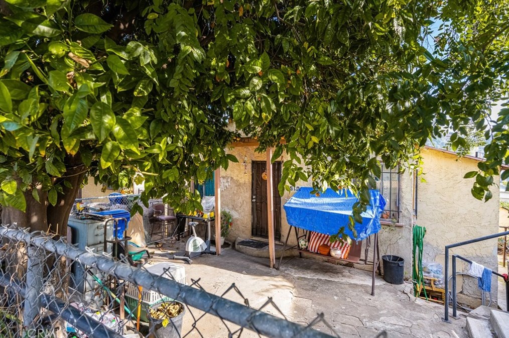 5102 Ithaca Ave, Los Angeles CA  90032-3353 exterior